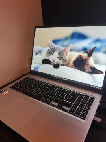 ASUS VIVOBOOK 16pol 16gb 1tb