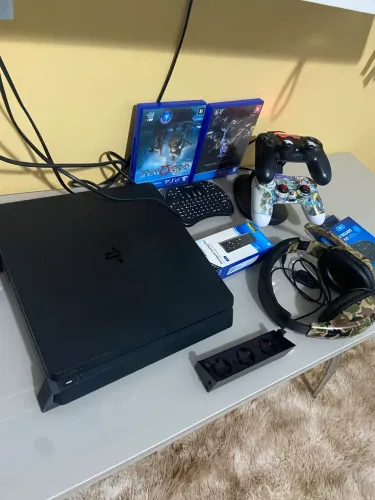 Ps4 com jogos