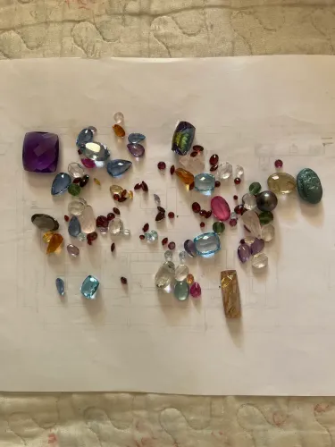 Vendo variedades de pedras preciosas para joias 