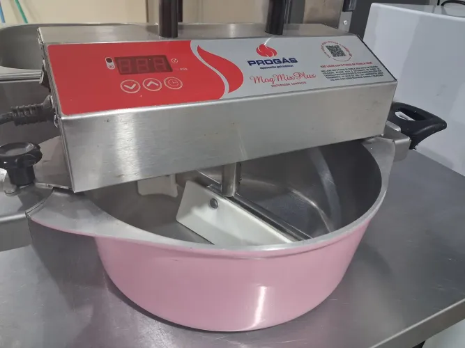 Panela automatica misturadora de doces