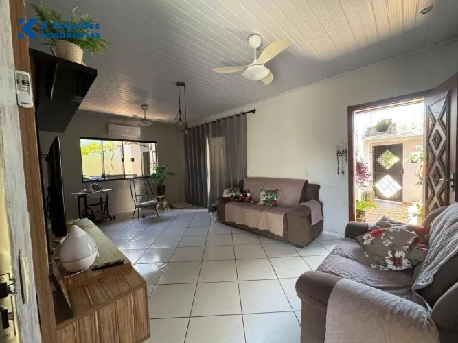Casa com 3 dormitórios à venda, 187 m² por R$ 360.000 - Núcleo Residencial Presidente Geis