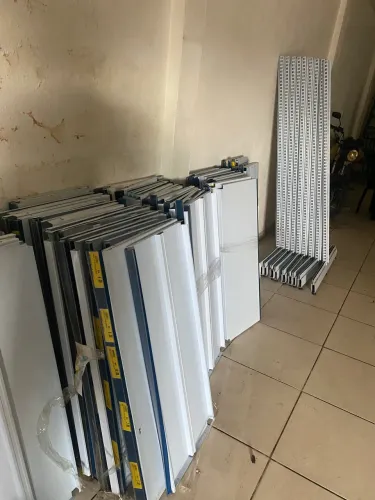 Gôndolas de centro e ponta dê gôndola 