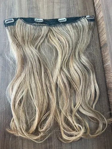 Aplique para cabelo