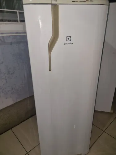 Vendo geladeira eletrolux
