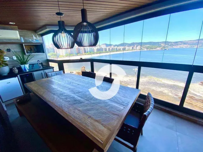 Apartamento com 4 dormitórios à venda com 341 m² , frente mar em Icaraí