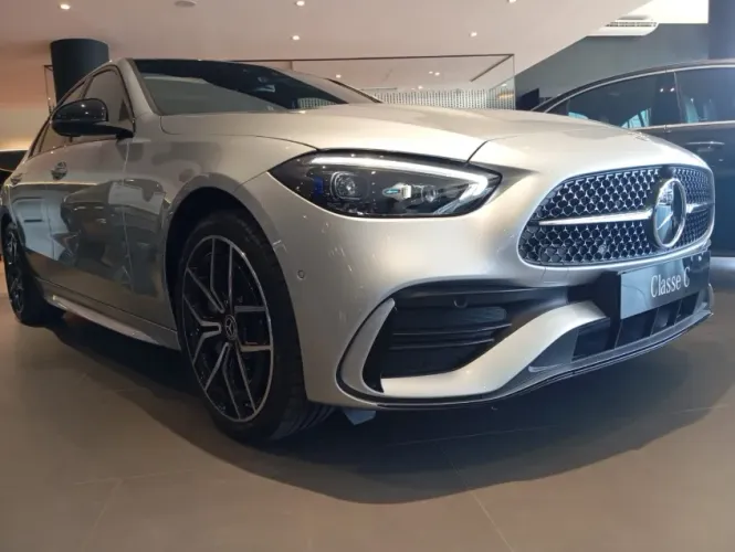 Mercedes-Benz C-300 AMG Line EQ Boost 2.0 TB Aut. 2026
