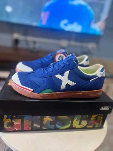 Tênis Futsal Munich Gresca