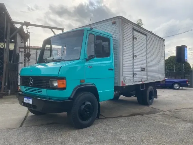 MB 709 Bau