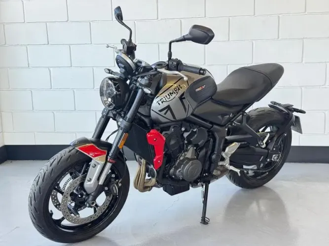 TRIUMPH TRIDENT 660 2023
