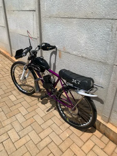 Vendo motorizada peças novas 