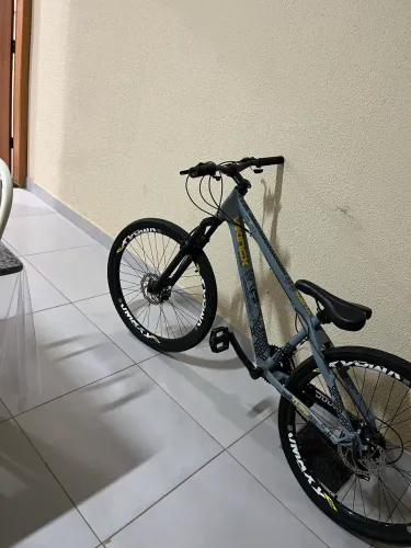bicicleta viking tuff 30 aro 26