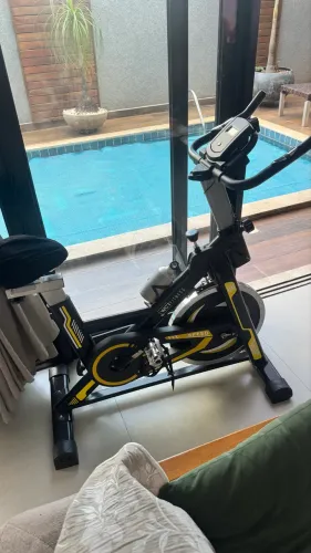 Bicicleta Spinning Profissional com Roda de Inércia de 13kg WCT FITNESS