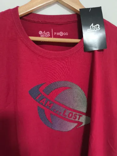 Camiseta Lost Vermelha - Tam G