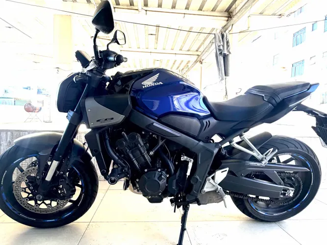 CB650R E-CLUTCH