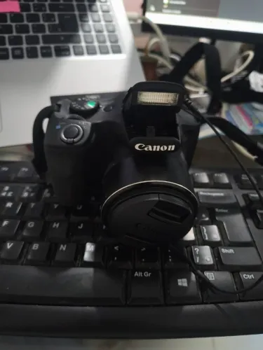 Canon PowerShot SX520 HS Zoom 42x + Case Original | Excelente Estado