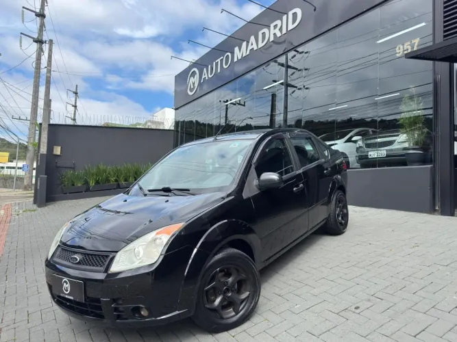 Ford Fiesta 1.0 Rocam SE Plus Hatch 8V Flex 4P Manual 2010