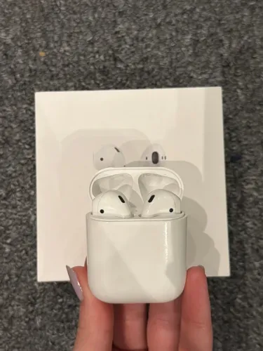 Fone de Ouvido Apple AirPods Sem Fio Bluetooth Cor Branco
