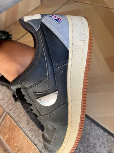 Tênis Nike air force 1 ?07 LV8 NBA edição limitada 