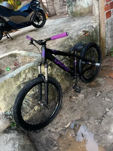 Gios 4trix cubo barulhento