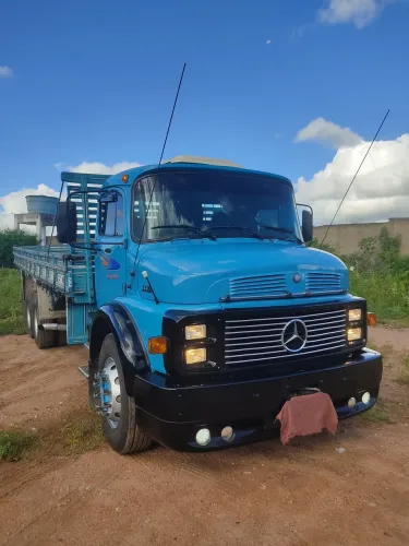 Mercedes - Benz cara preta 