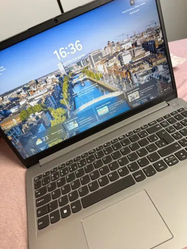 Notebook Lenovo IdeaPad 1 i3 13ª Geração | 8GB RAM | SSD 256GB | NF
