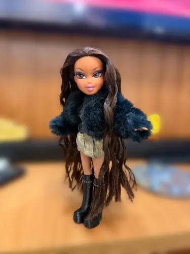 Boneca bratz Yasmin