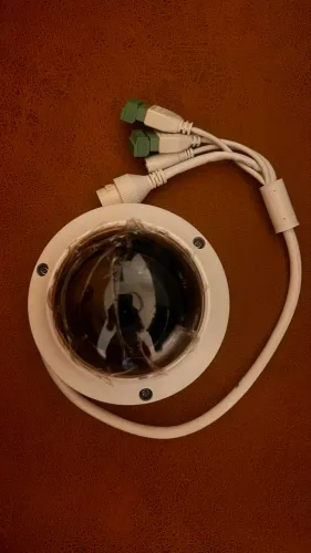 Câmera IP Hikvision Dome 4MP DS-2CD2143G0-IS