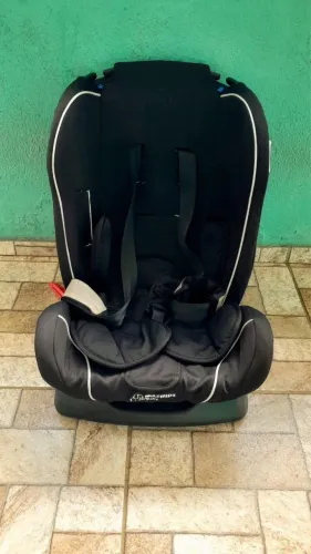 | Cadeirinha Infantil para Automóvel