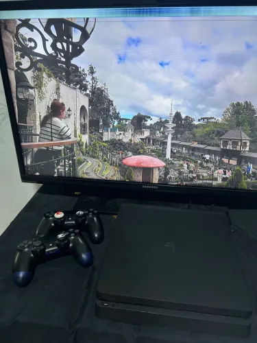 Ps4 slim 1tb