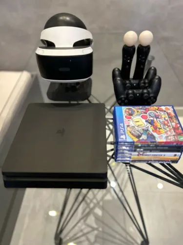 PS4 Slim + VR + Headset + PS Move + Controles