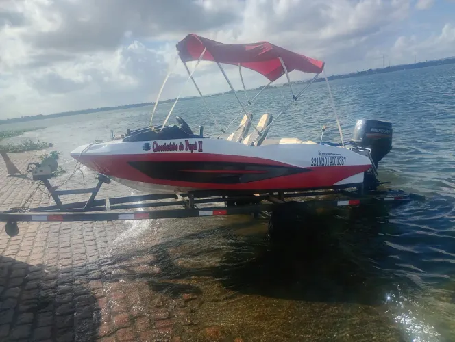 Lancha super nova, estilo  Jet ski, modelo RM110