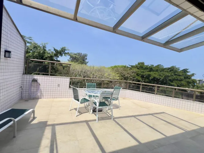 À venda, cobertura com 365 m², 3 quartos e 2 suítes no Recreio dos Bandeirantes