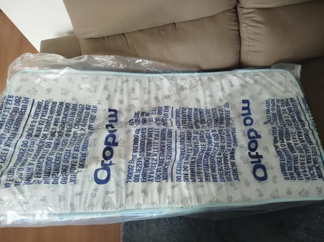 Colchão 130x60 novo. Usado apenas 1 mês. Motivo da venda: comprei e estou me mudando 