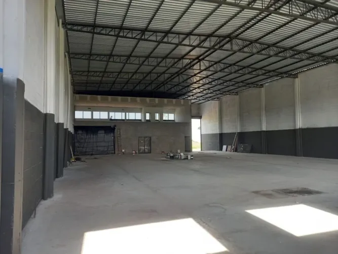 Galpão para alugar, 850 m² por R$ 15.800/mês - Parque Industrial Souza Queiroz - Limeira/S