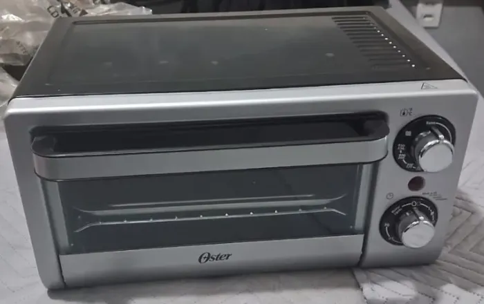 Forno elétrico Oster 10L 127V