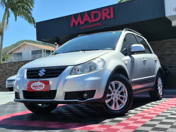 Suzuki SX4 2.0 16V 145cv 4WD 5P Aut. 2013