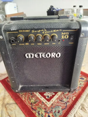 Caixa amplificadora metheoro p guitar