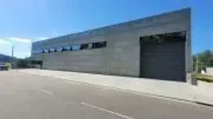 Imóvel para aluguel possui 650 metros quadrados em Jardim Rio Comprido - Jacareí - SP