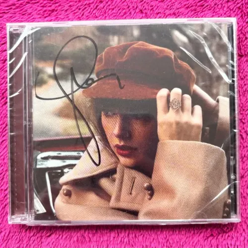 Cd Autografado RED (Taylor's Version) - Taylor Swift