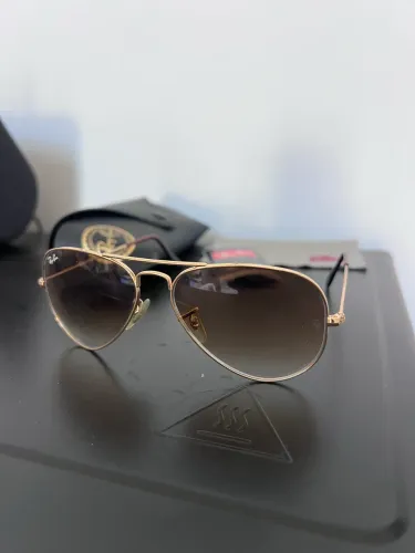 Ray Ban aviador dourado