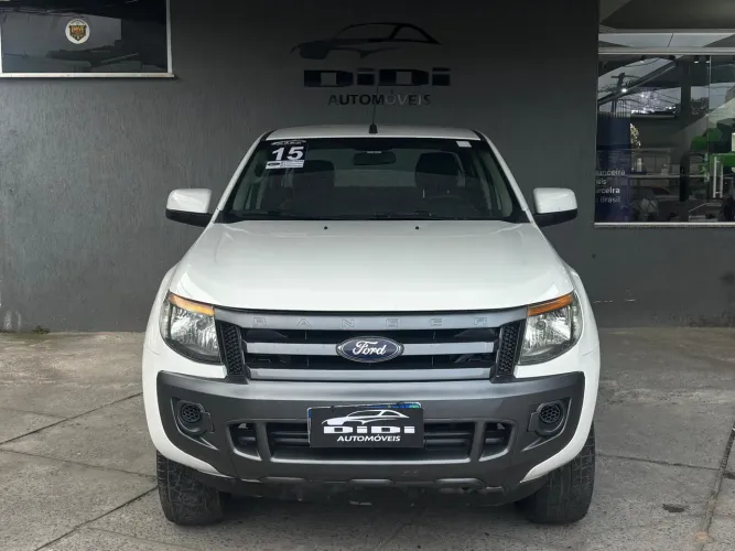 Ford Ranger XLT 2.5 16V 4X2 CD Flex 2015