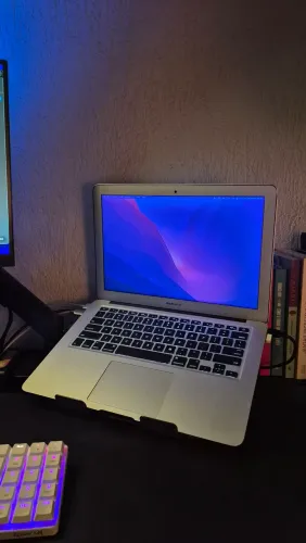 Macbook Air 2017 i5 128gb 8gb RAM
