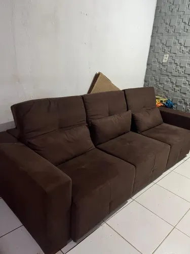 Vendo Sofá retrátil, reclinavel recém reformado