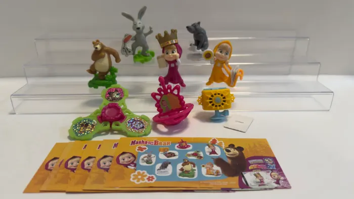 Kinder Ovo Coleção Masha e o Urso Completa + Todos os Folhetos