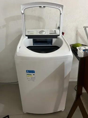 Máquina de lavar Electrolux 14kg