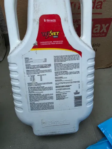 Vendo Tex vet carrapaticida Masquicida e bernicida