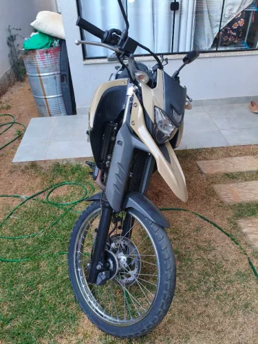 Yamaha Lander 250
