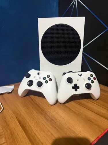 Xbox séries S 512gb 2 controles 