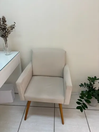 Poltrona semi nova