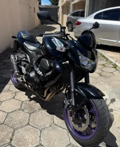 KAWASAKI Z750